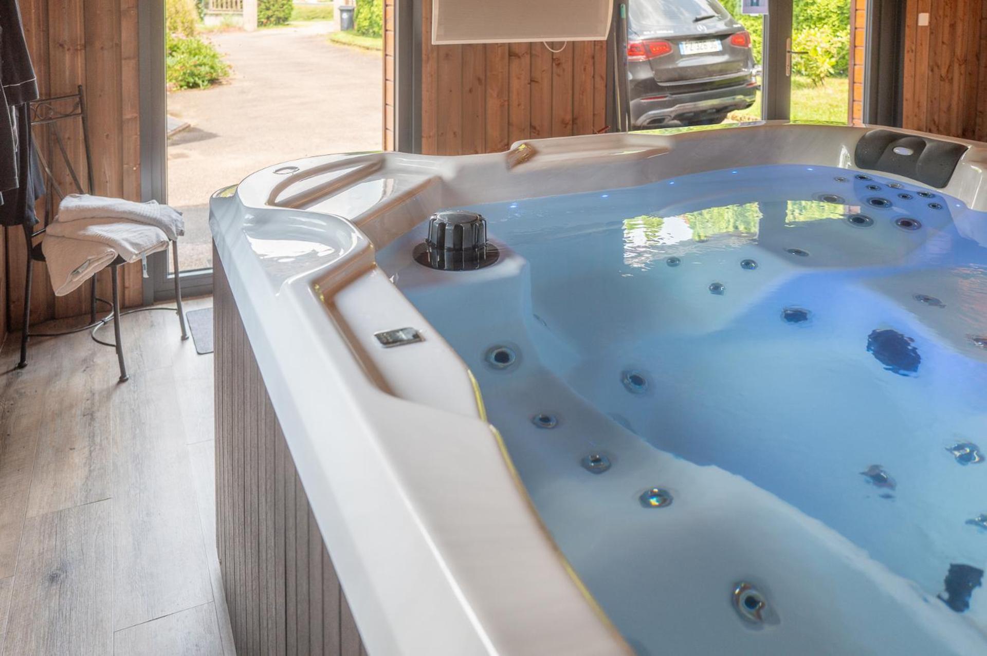 La Calougeotte, Jardin, Et Sauna Prives Chalet Le Menil